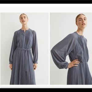 Elegant gray dress with long sleeves